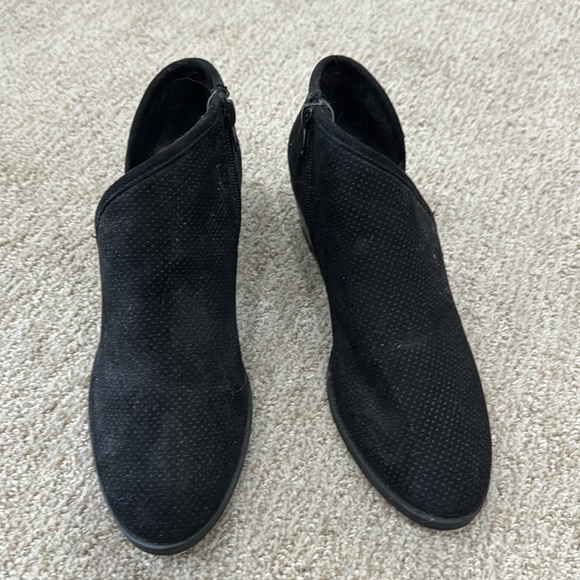 Cute black booties with cut outs on side - Picture 3 of 7